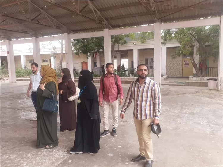 دائرة التعليم بالأمانة العامة  مستمرة في متابعة سير الامتحانات الطلاب والطالبات الثانوية العامة.