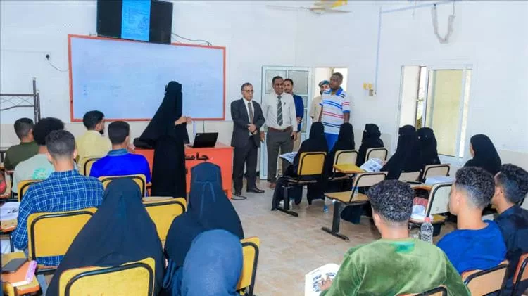 اليمن اليوم اخبار عدن رئيس جامعة عدن يتفقد سير