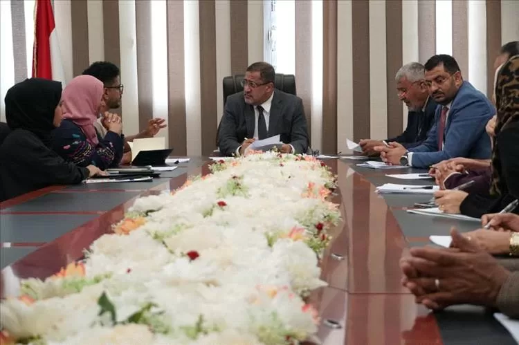 اليمن اليوم اخبار عدن مؤسسة SOS للتنمية ووزير العدل