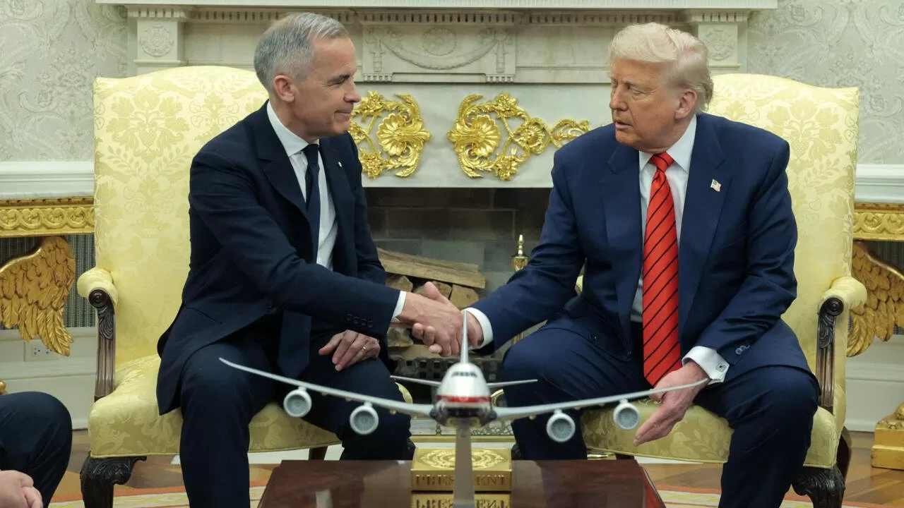 ترامب يعلن وقف قصف اليمن ويلمح لـإعلان كبير قبيل جولة