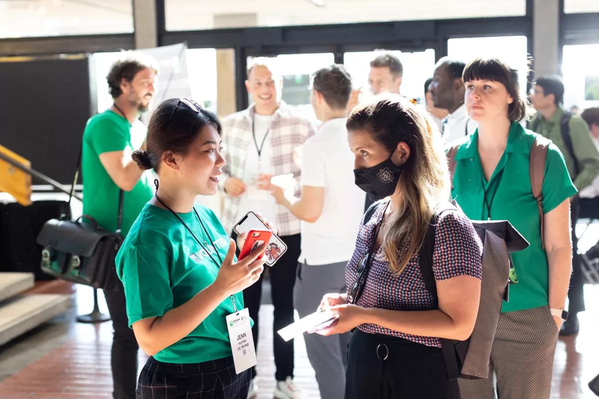 تطوع في مهرجان All Stage في بوسطن في يوليو