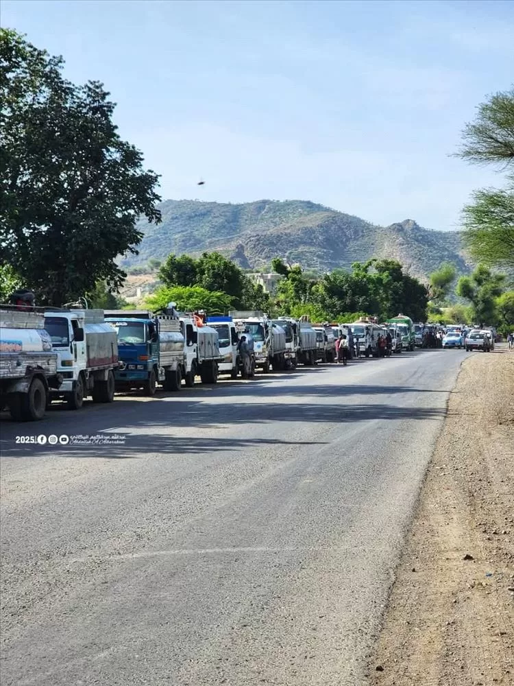 رئيس مجلس النواب يقدم قافلة مائية اغاثية لسكان مدينة تعز