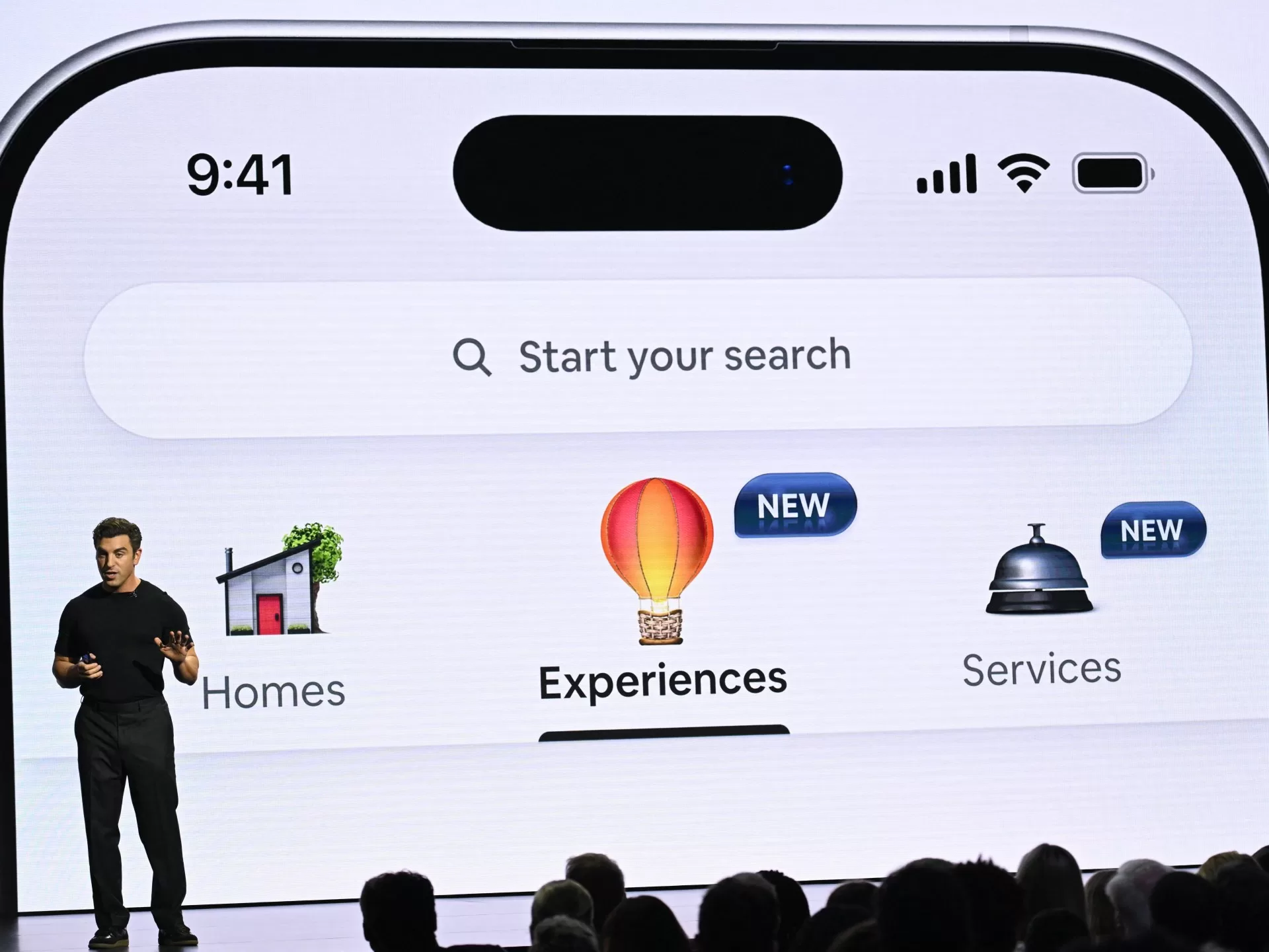 جلسات تدليك وطهاة عالميون.. "إير بي إن بي" توسع دائرة خدماتها بتطبيق محدّث