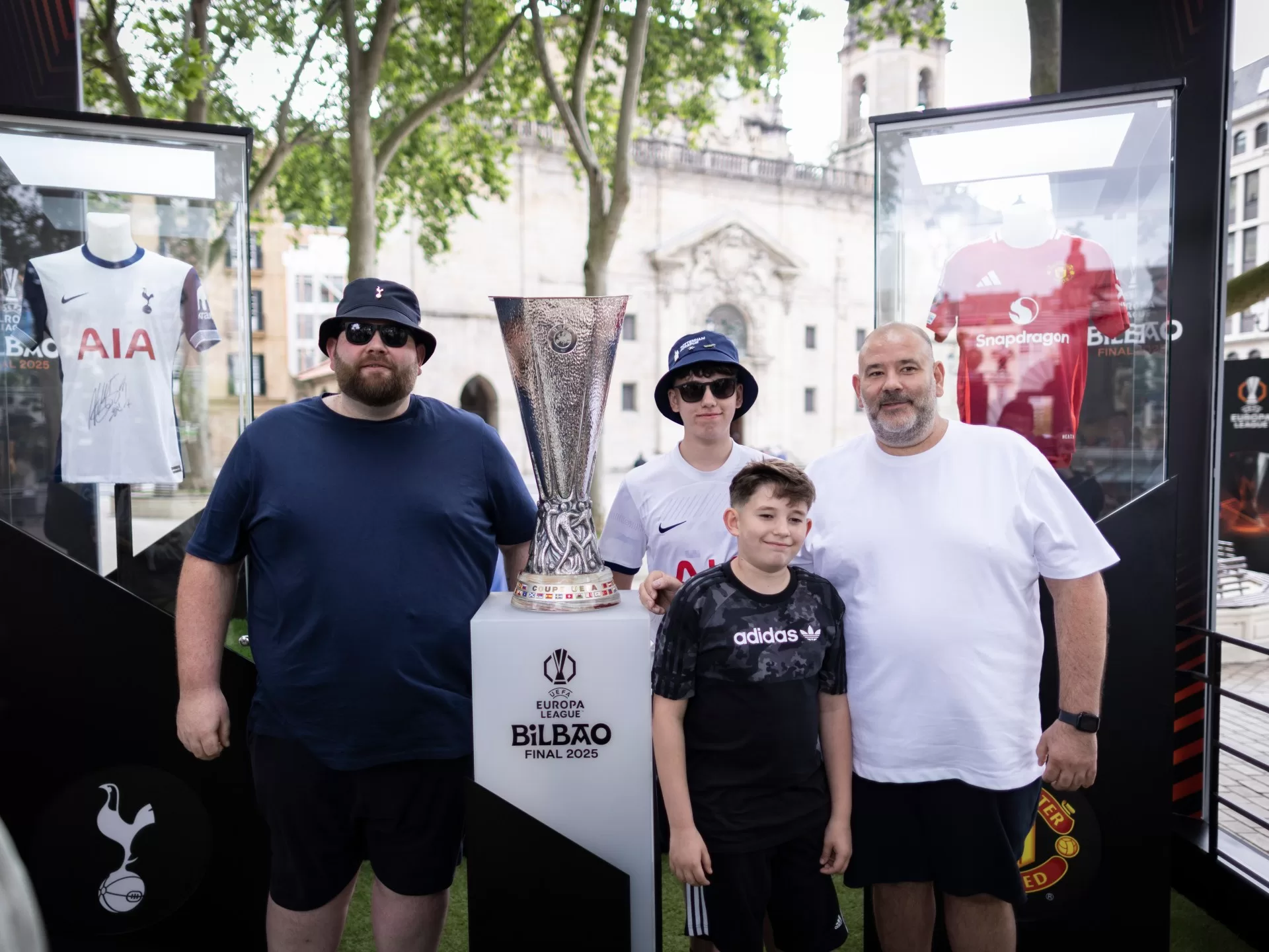 عشرات الآلاف من المشجعين الإنجليز يجتمعون في بلباو لمشاهدة نهائي الدوري الأوروبي