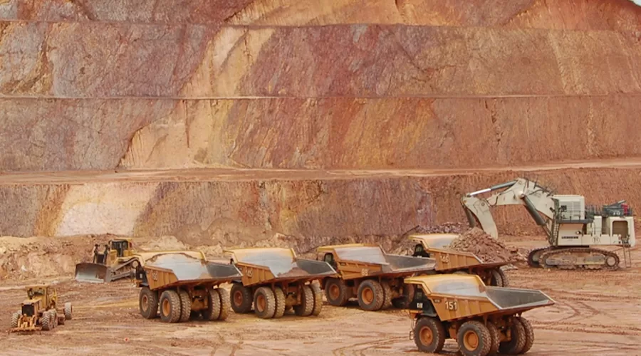 Guinea takes Endeavour gold permits in latest round of removals