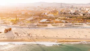 18 أفضل شواطئ في برشلونة ، وفقا لخبير محلي