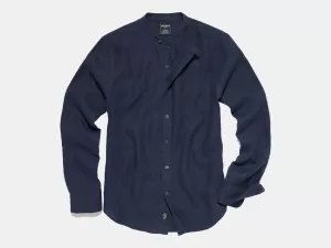 7 أفضل أساسيات الكتان للرجال لإضافتها إلى خزانة إجازتك