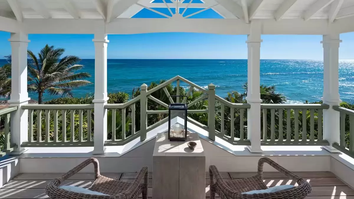 9 أفضل طيران في بربادوس ، من التراجعات الفاخرة إلى