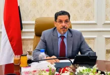 استقالة رئيس الوزراء اليمني أحمد عوض بن مبارك تثير تساؤلات حول مستقبل الحكومة