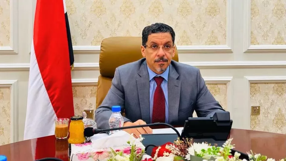 استقالة رئيس الوزراء اليمني أحمد عوض بن مبارك تثير تساؤلات حول مستقبل الحكومة