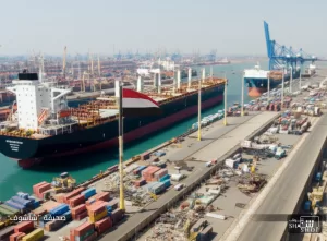 خسائر تجاوزت 1.38 مليار دولار: نظرة على الأضرار في موانئ الحديدة نتيجة القصف