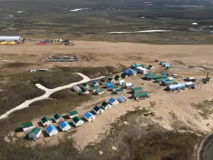 أجنكو إيغل تدعم مناجم جولد فيوري بوري جولد باستثمار 3 ملايين دولار