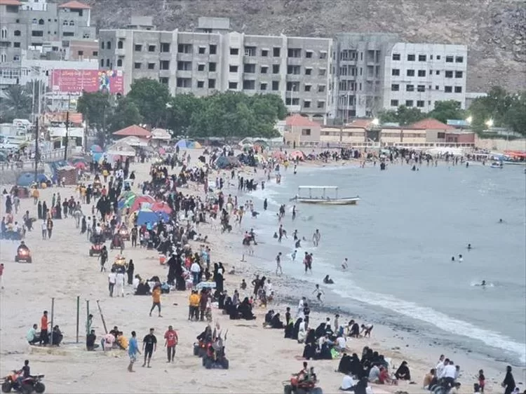 حادثة مأساوية في جولدمور.. وفاة أربعة شبان من كريتر غرقًا خلال رحلة بحرية