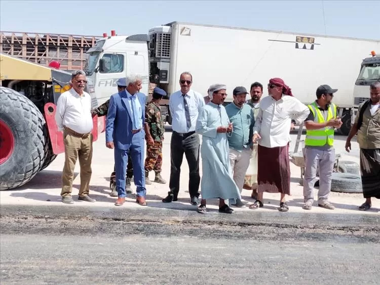 الوكيل قويزان يتفقد سير أعمال تطوير جمرك شحن ويبحث مع الجهات المعنية أبرز التحديات والمشاريع المتعثرة