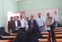 محافظ الضالع يدشن الامتحانات الوزارية في مدارس الوعرة وعبد الدائم ولكمة صلاح بالمحافظة