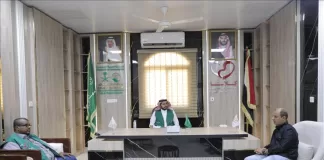 مدير المشروع يتابع سير العمل والتقرير الربعي السادس في مشروع تشغيل مركز فاطمة بابطين الطبي - سيئون