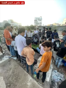 أخبار عدن – العشرات يشيّعون جثمان المعلمة نسرين أديب في عدن وسط حزن واسع وغضب من جريمة اغتيالها