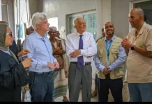 المدير الإقليمي لليونيسيف يطّلع على وضع منظومة المياه في عدن