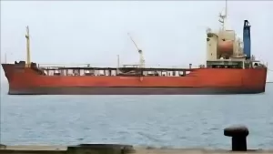 أخبار عدن – شحنتا وقود إسعافية تتوجهان إلى عدن لتعزيز استقرار منظومة الكهرباء