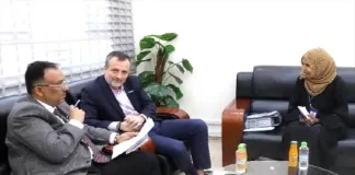 عدن.. رئيس مصلحة الجمارك ونائب مفوضية اللاجئين يبحثان تعزيز التعاون في الإعفاءات الجمركية