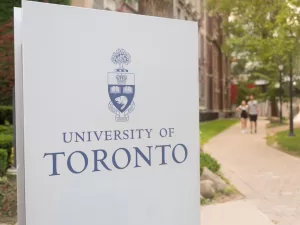 أهم 10 دول حول العالم تتيح الفرصة للدراسة الجامعية والعمل في الوقت نفسه