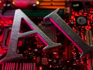 “أوبن إيه آي” تخطط لمساعدة الإمارات في إنشاء واحد من أكبر مراكز المعلومات عالميًا