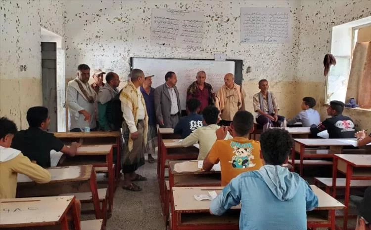 مدير عام حيفان:  قضايا التعليم والمياه على راس أولويات المديرية