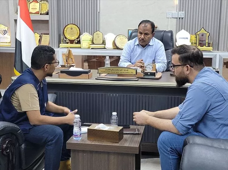الوكيل العامري يبحث مع مدير برنامج الأغذية العالمي تدخلات البرنامج بوادي وصحراء حضرموت