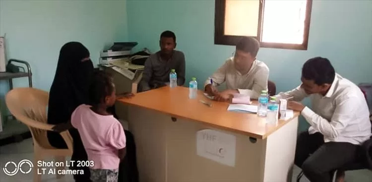 مكتب الصحة ببروم ميفع يستضيف العيادة المتنقلة للهلال الأحمر الإماراتي بالوحدة الصحية بردفان ميفع