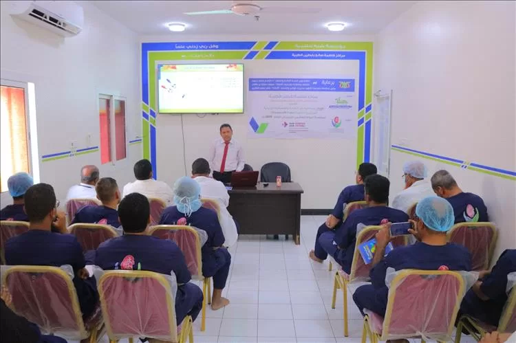 مركز فاطمة بابطين الطبي بالقطن يقيم محاضرة حول العناية بالقسطرة الوريدية المركزية الدائمة للطاقم الطبي والتمريضي