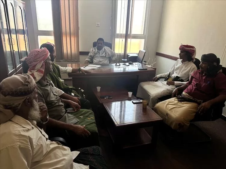 مكتب مؤتمر حضرموت الجامع في يبعث يزور إدارة التربية والتعليم بالمديرية