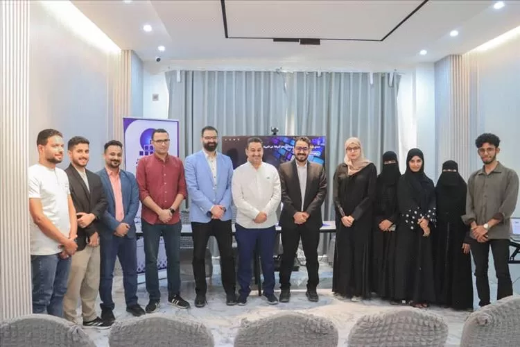 نادي رجال الأعمال و" بازاري" يوقعان على مذكرة تفاهم استراتيجية لتعزيز دور الأسر المنتجة في الاقتصاد المحلي