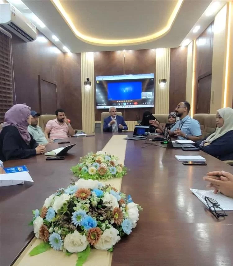 الشبحي يدعو لتكثيف الاستجابة للحميات في اجتماع موسع بعدن