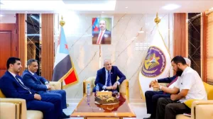 اخبار عدن – القائم بأعمال رئيس المجلس الانتقالي يجتمع بالوزراء الجدد المعينين حديثًا