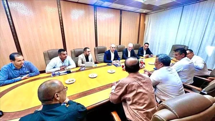 المدير الاقليمي لشركة CMA-CGM الفرنسية يزور محطة حاويات ميناء عدن