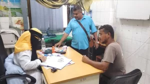 اخبار عدن – انتهاء مخيم طبي مجاني لدعم مرضى الأمراض المزمنة في التواهي
