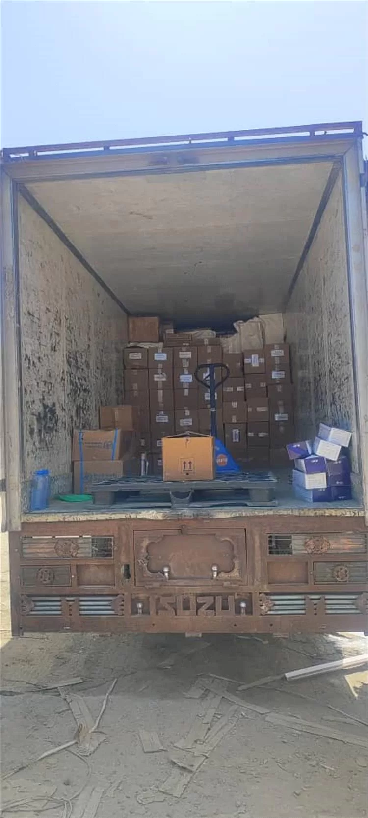 الإمداد الدوائي يرفد عدد من المرافق الصحية بالأدوية والمستلزمات الطبية