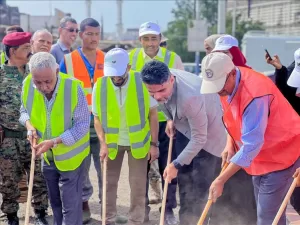 اخبار عدن – راشد والعاقل يطلقان حملة تنظيف جماعية تشمل كافة مديريات العاصمة عدن