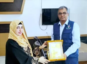 اخبار عدن – شرطة المرور في عدن تكرم منظمة مرايا المستقبل