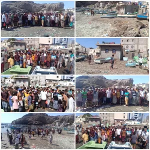 اخبار عدن – صيادو صيرة ينظمون احتجاجاً ضد السيطرة على موقع مرسى للصيد.