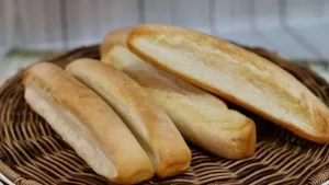 اخبار عدن – عدن: حملة توقيفات تشمل أصحاب الأفران في التواهي والمعلا بسبب نزاع حول الأسعار.