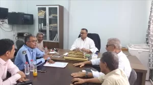 اخبار عدن – قائد شرطة المرور يقوم بزيارة تفقدية لمديرية التواهي لبحث التحديات