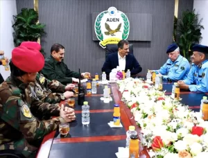 اخبار عدن – لملس والشعيبي يزوران منطقة الاستقرار الحرة والجمارك لاستكشاف كيفية تعزيز النشاط الحر.