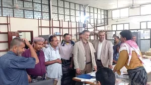 اخبار عدن – محافظ عدن يزور سير اختبارات الثانوية السنةة ويثني على جهود القائمين عليها