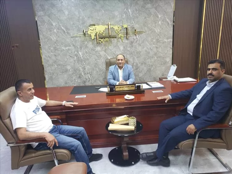 نائب وزير الصناعة يبحث مع مدراء فروع مكاتب المهرة وعدن مضاعفة العمل الرقابي