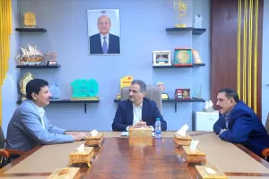 اخبار عدن – وزير الدولة ومحافظ عدن يلتقي برئيس اللجنة الوطنية المعنية بالتحقيق في قضايا حقوق الإنسان