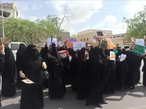 اخبار وردت الآن – أبين: تظاهرة نسائية في زنجبار تدعا بتحسين الظروف وتقديم الخدمات الأساسية