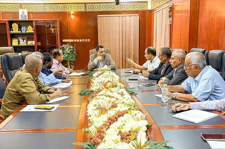 اجتماع برئاسة الوزير السقطري يناقش أداء مكاتب الزراعة بالمحافظات