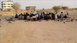 اخبار وردت الآن – تجمع المصلين في غول بن لغلق في عاصمة شبوة عتق لأداء صلاة الاستسقاء صباح اليوم