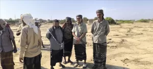 اخبار وردت الآن – رئيس انتقالي أحور ومدير عام المديرية يحضران مراسم دفن الفقيد الشاب